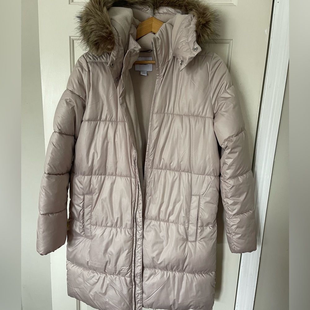 Worn once or twice, excellent condition!! Light pink long winter coat!